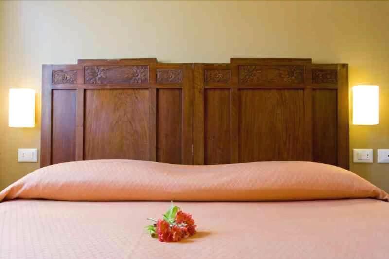 Hotel Europa เลวานโต ภายนอก รูปภาพ
